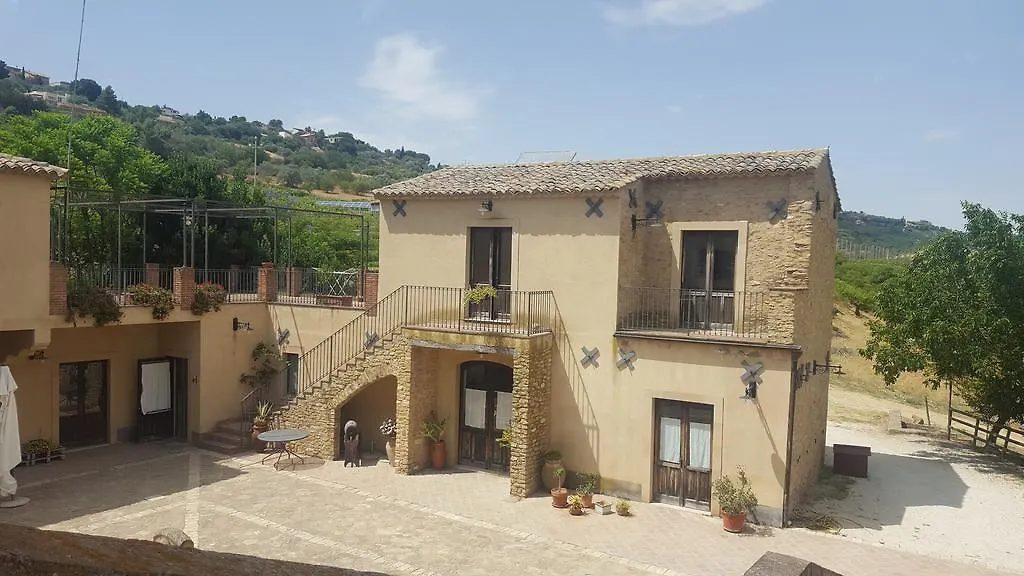 Vila Il Casale Delle Rose Caltagirone 0*,
